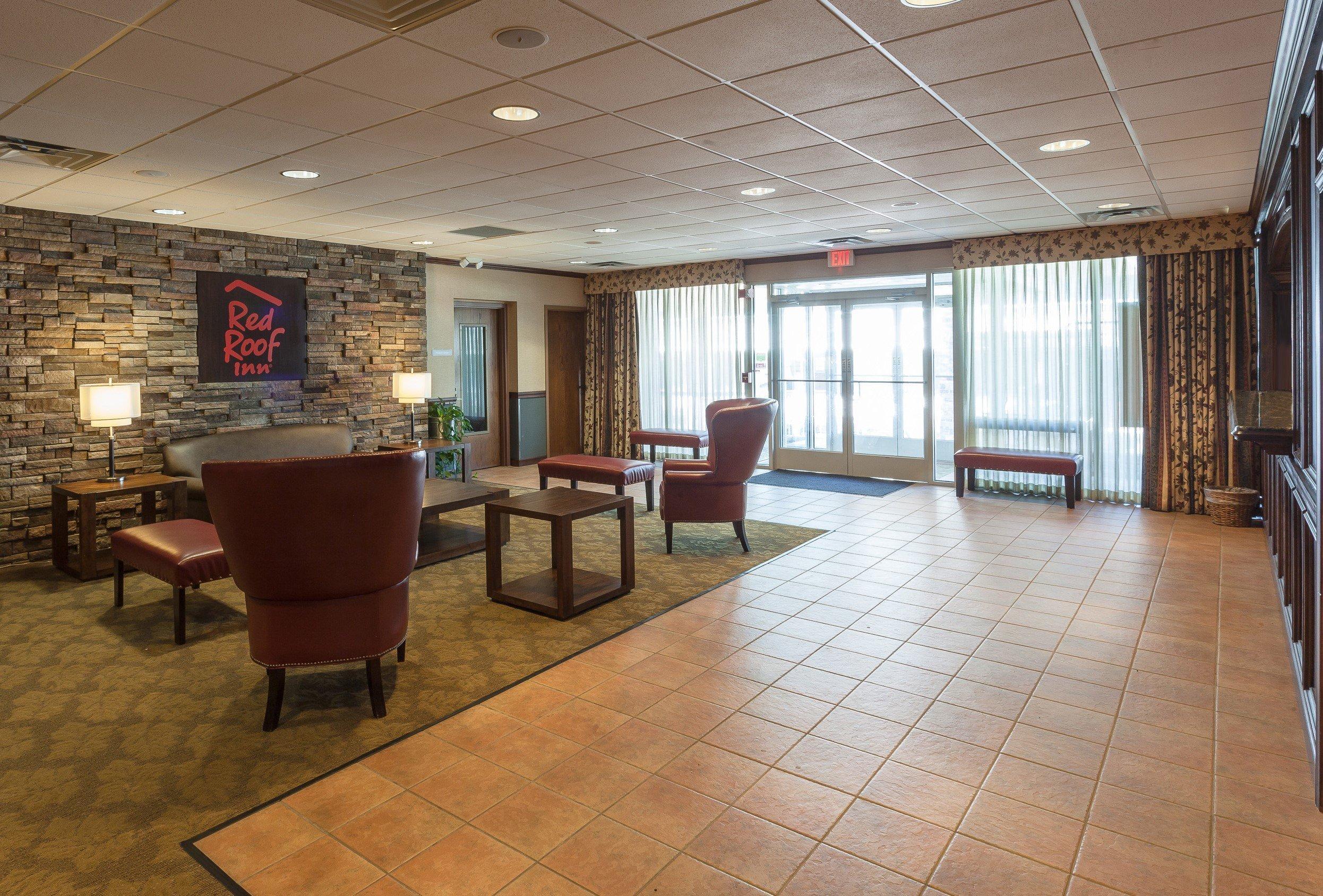 Red Roof Inn & Suites Dekalb Bagian luar foto