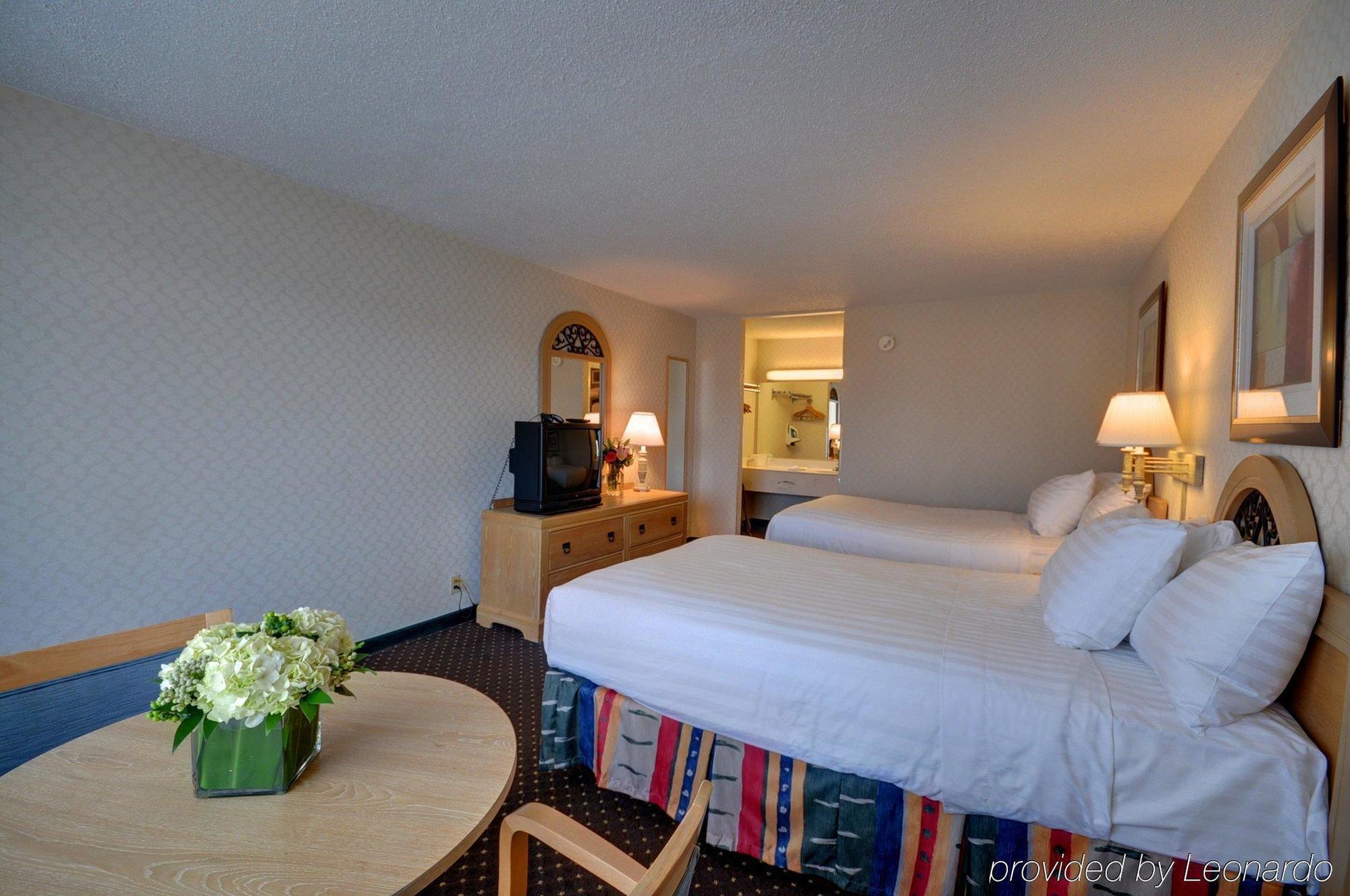 Red Roof Inn & Suites Dekalb Ruang foto